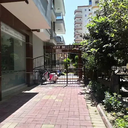 Sokak 212, Tutay Delux Sitte